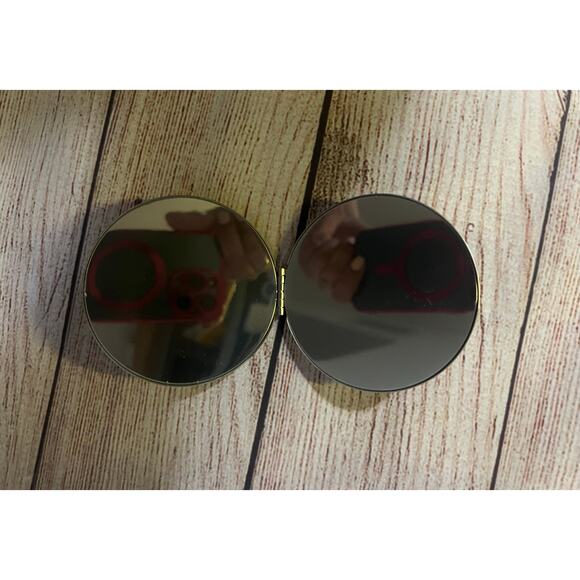 Marc Jacobs Fragrances Silver Compact Double Mirror Travel Size New - Picture 6 of 8